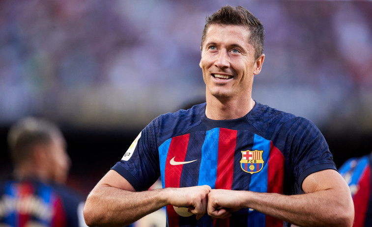 Lewandowski lidera la victoria del Barcelona