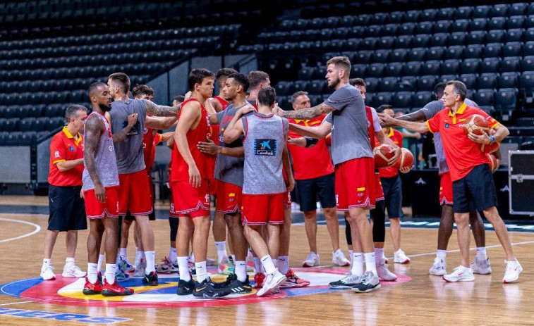España, ya clasificada para el Mundial, se juega el liderato ante Italia