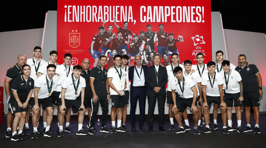 Fútbol sala | Gran homenaje a los campeones en la RFEF