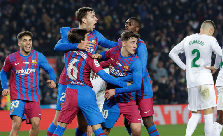 El Elche nunca ganó en el Camp Nou y lleva 47 años sin puntuar allí
