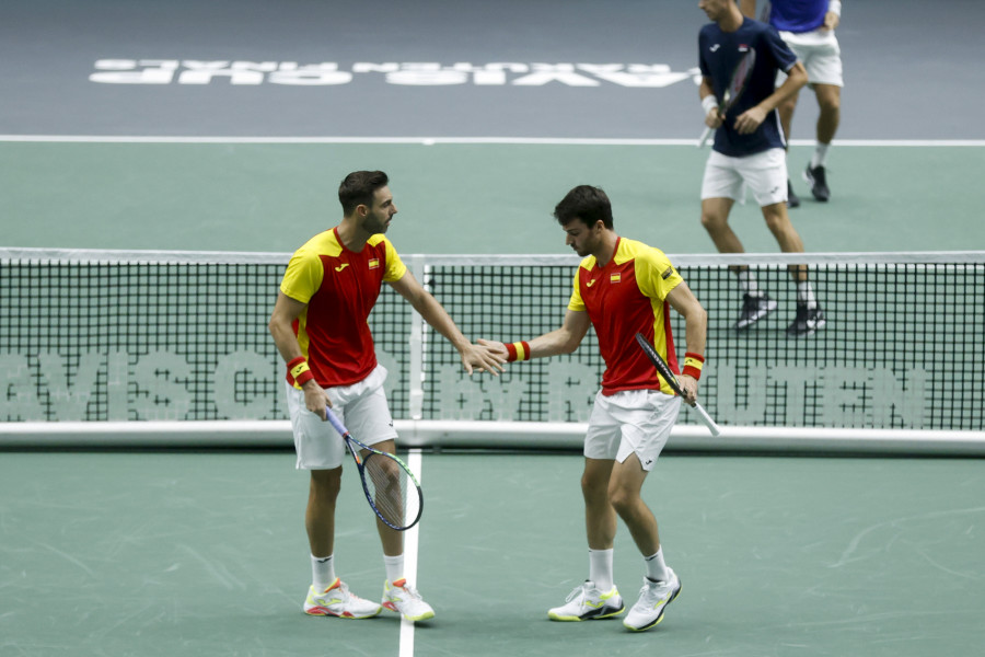 Granollers y Martínez redondean el triunfo de España ante Serbia