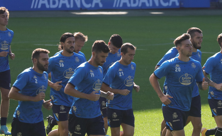 El Deportivo,  a vueltas  con el once