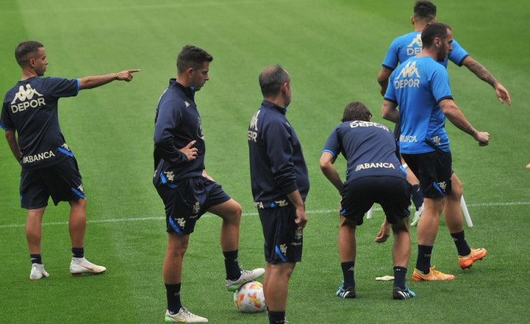 El Deportivo se adapta  al horario y a Riazor