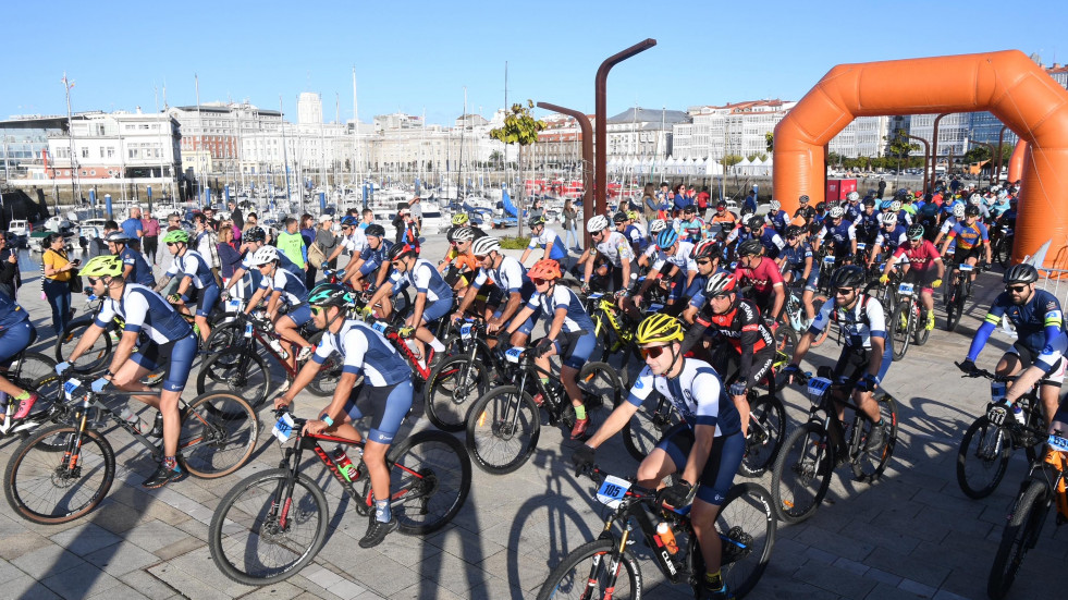 Miguel Mínguez y Carolina Alonso triunfan en A Coruña