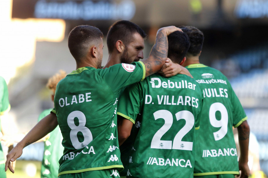 Villares festejó su partido 50 en el Depor con su segundo gol