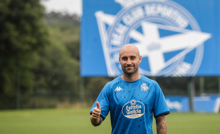 Gorka Santamaría, baja en el Deportivo por gastroenteritis