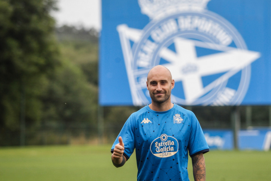 Gorka Santamaría, baja en el Deportivo por gastroenteritis