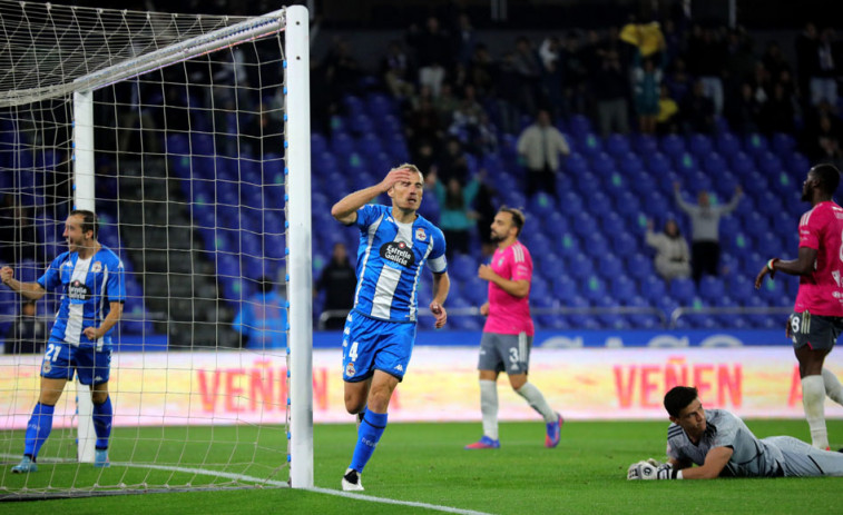 3-2. El Deportivo gana pero no aclara las dudas