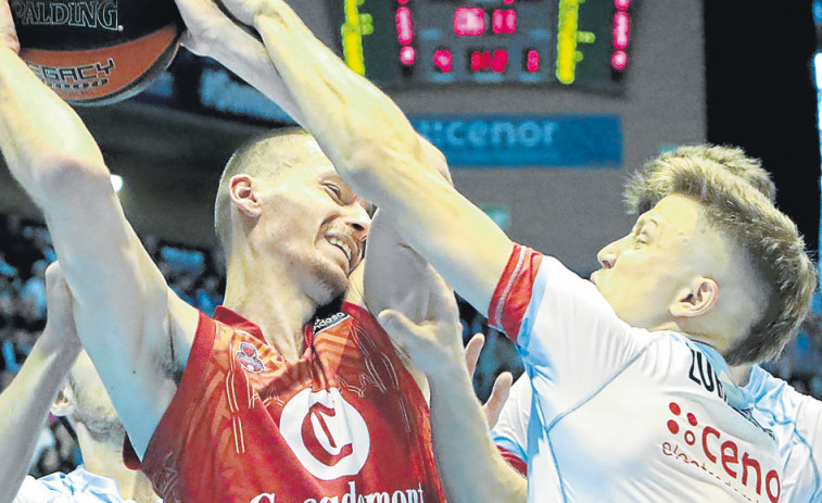 El  Monbus  Obradoiro se beneficia de la mala puntería del Zaragoza