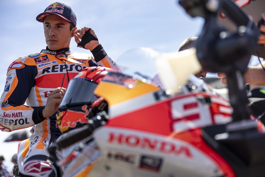 Márquez no mejora y acaba cuarto en Tailandia, con Zarco de líder