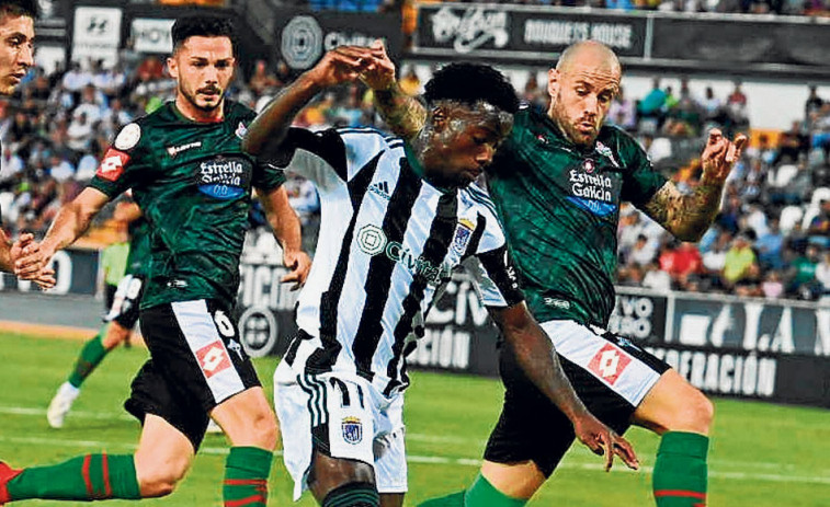 El Racing se da un festín de goles para auparse al liderato