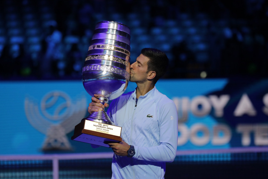 Djokovic conquista su tercer título del año