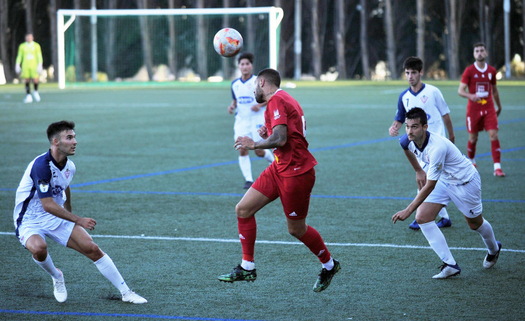 El Silva sufre pero salva un empate ante la UD Ourense