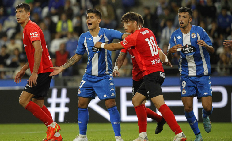 Desperdicia la ocasión de ponerse a dos puntos del Racing y el Linares