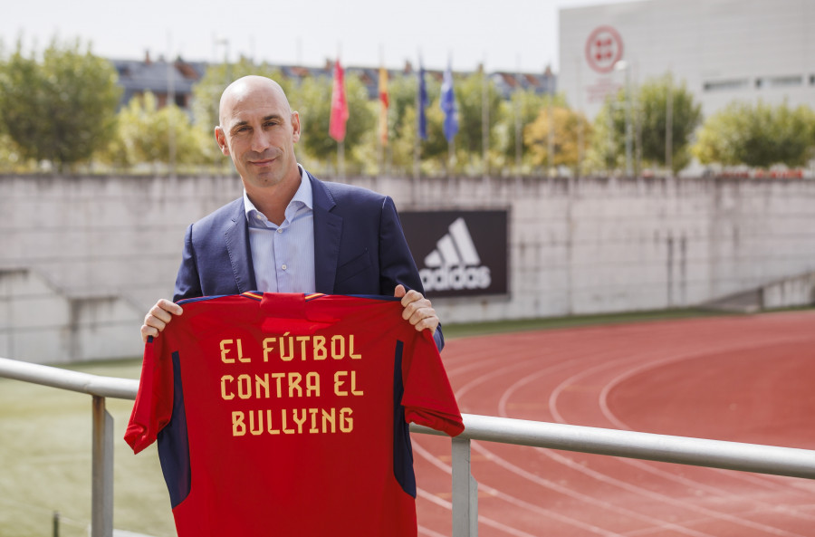 La selección española, protagonista de campaña de la RFEF contra el acoso