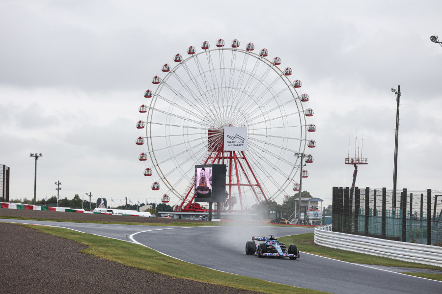 Russell lidera en la mojada y posiblemente decisiva pista de Suzuka