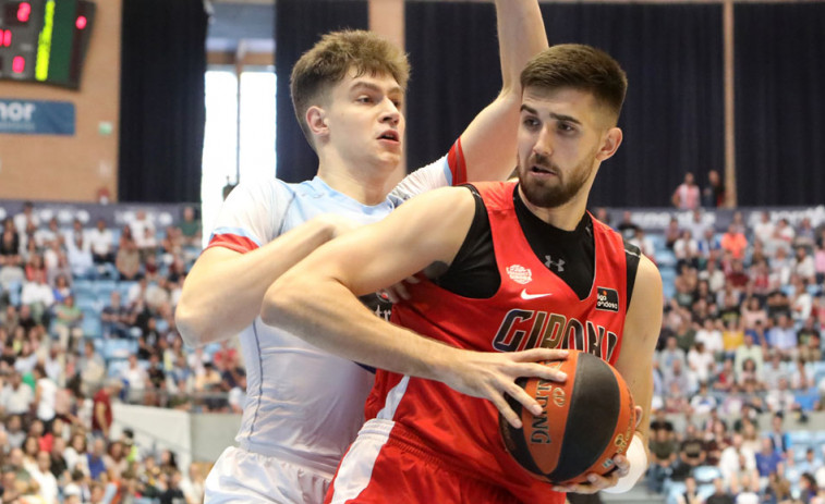 El Obradoiro aplasta a un Girona que sigue sin ganar (89-63)