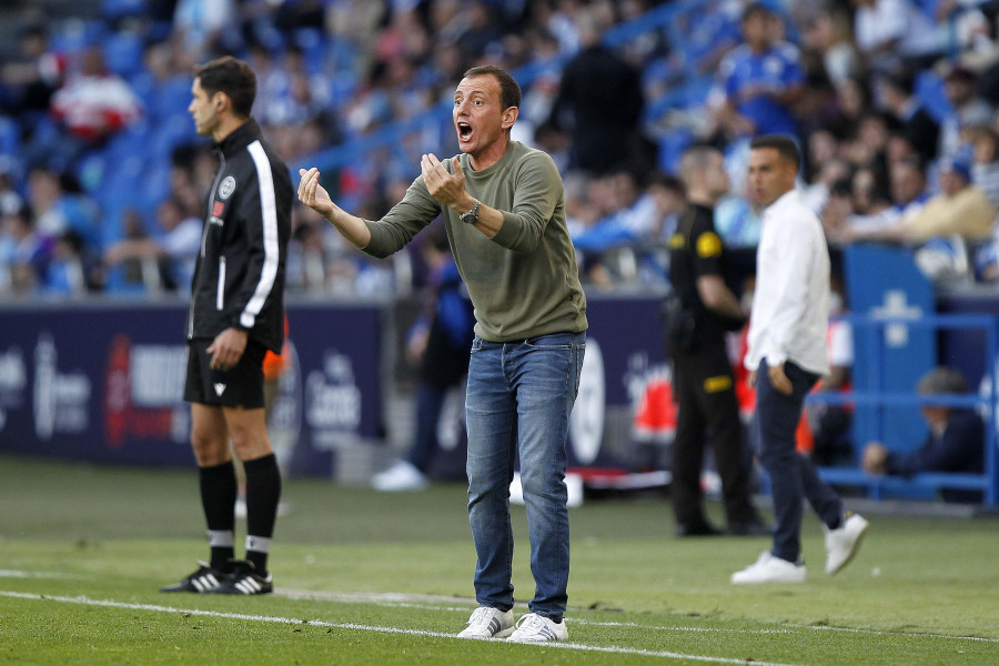 Alberto González: "Ser favoritos es imposible; en Riazor solo puede serlo el Deportivo"