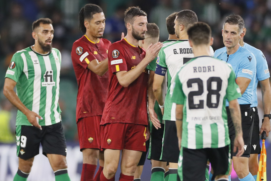 El Betis se asegura la clasificación y deja en el aire el pase del Roma