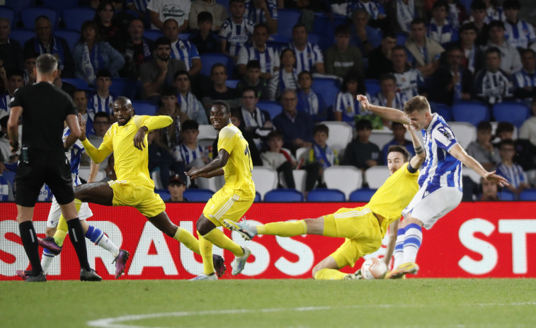 La Real Sociedad domina de principio a fin al Sheriff