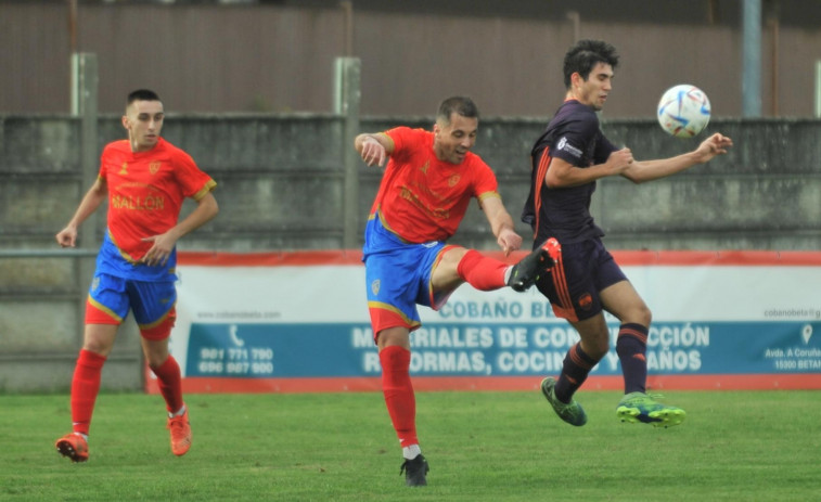 El Betanzos castiga los errores flagrantes del Montañeros (3-1)