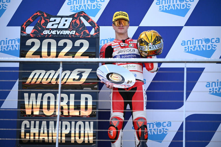 Moto3 ya tiene nuevo campeón: Izan Guevara