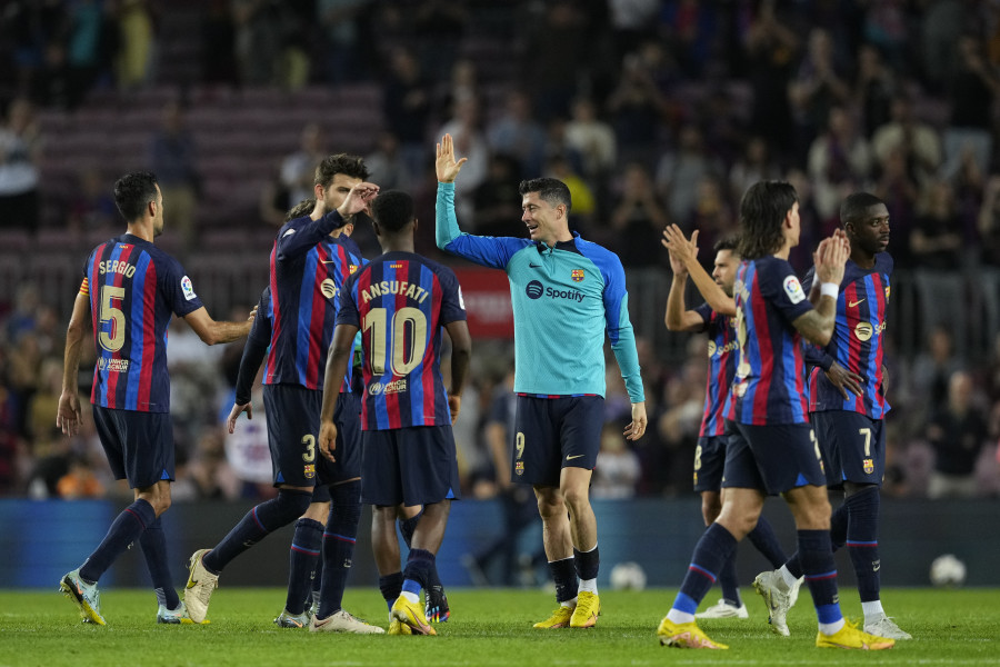 El Barcelona decide en siete minutos su compromiso ante el Villarreal (3-0)