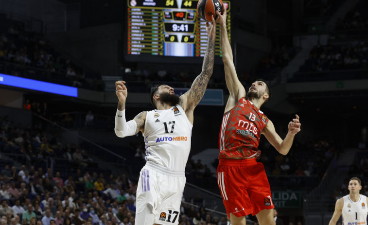El R.Madrid se vale de momentos de inspiración y gana al Estrella Roja (72-56)