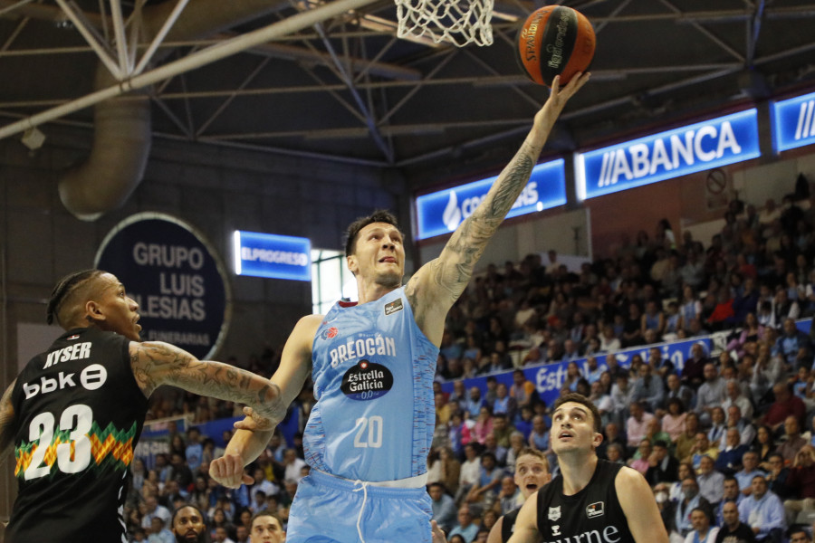 Quintela y Arteaga disipan las dudas del Río Breogán ante el Bilbao Basket (86 - 70)