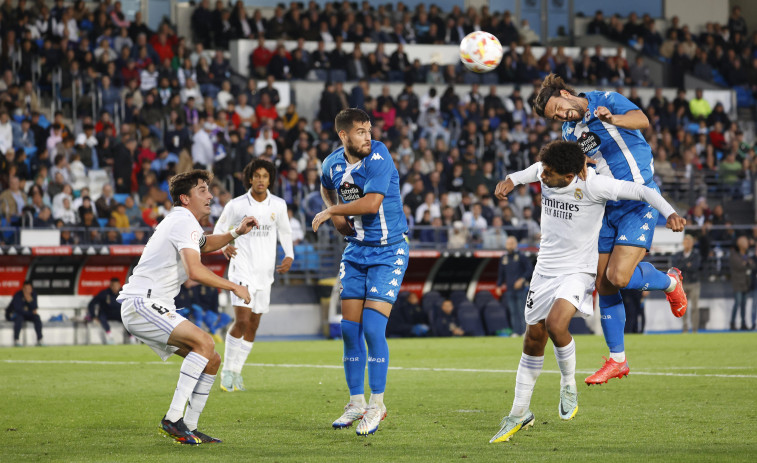 El Depor, con un descosido en la zaga