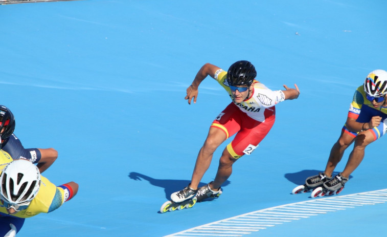 El oleirense Manu Taibo roza el podio en el debut del patinaje de velocidad