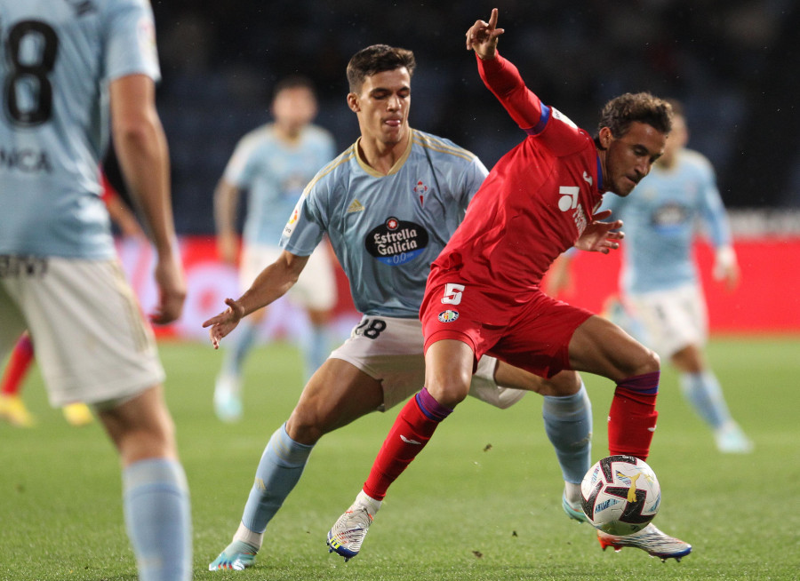 El Celta presenta alegaciones al acta por la tarjeta roja a Gabri Veiga