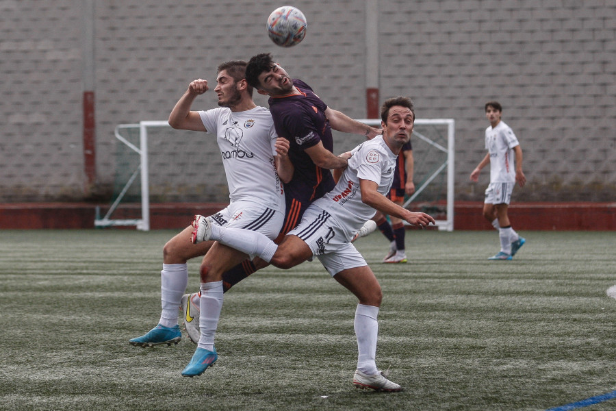 El Montañeros vence en un partido cuesta abajo a un combativo Noia