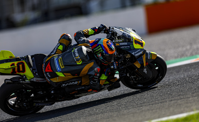 Luca Marini lidera el estreno de las MotoGP 2023 en Cheste