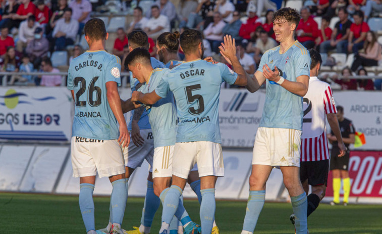 El Celta remonta y golea a un animoso Algar (1-6)