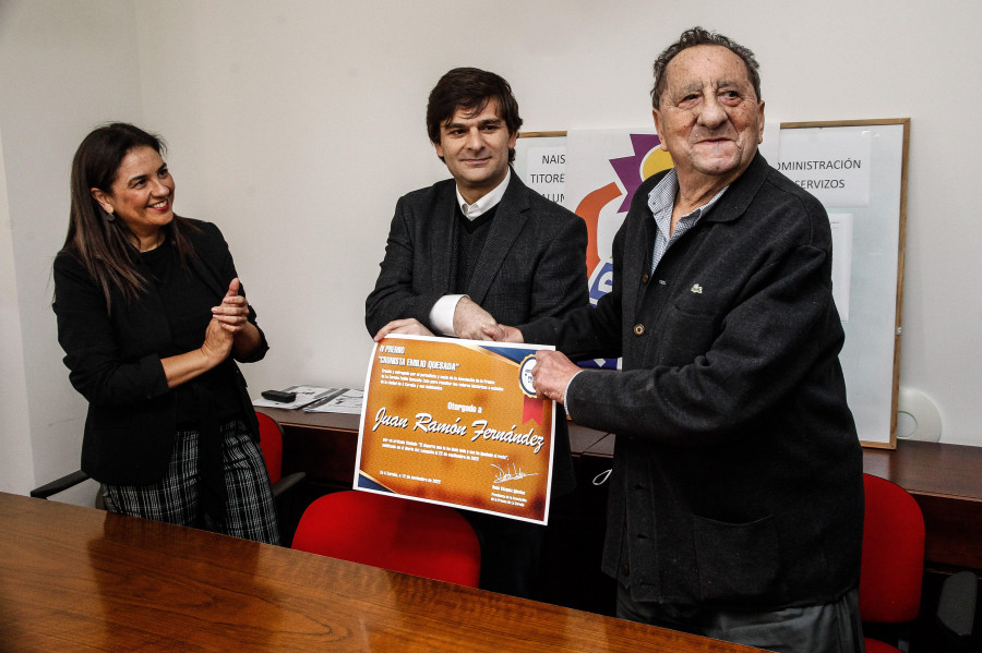 Juan Ramón Fernández recibe el premio Cronista Emilio Quesada