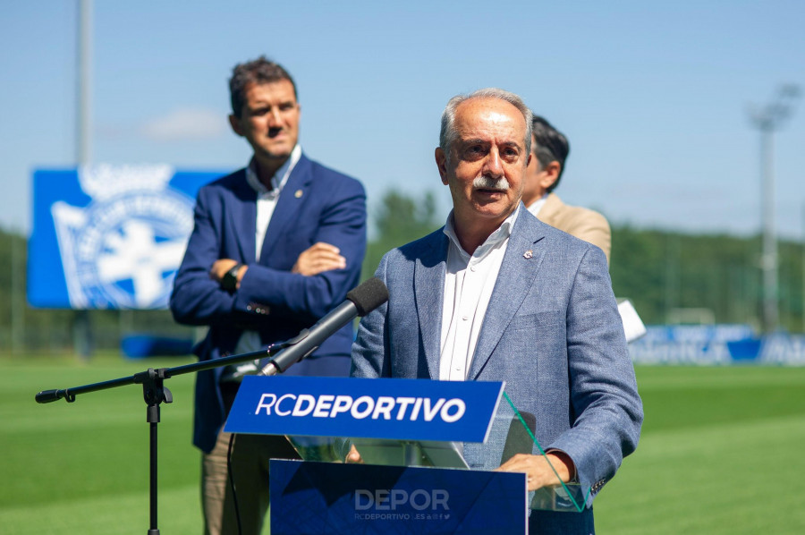 Couceiro ve más factible tirar de la cantera en Segunda que en Primera RFEF