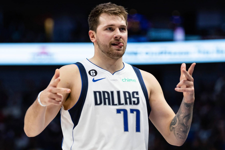 Doncic logra su triple-doble número 50 y supera en precocidad a Magic Johnson