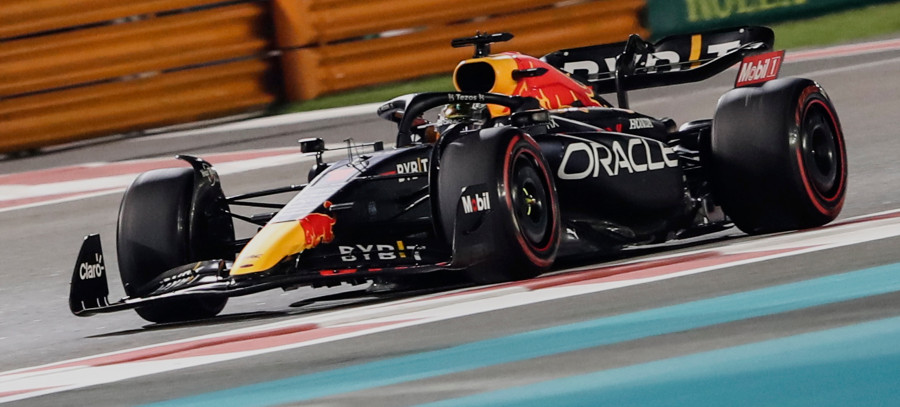 Verstappen reina en el fin de curso de Abu Dabi y Ferrari ata los dos subcampeonatos