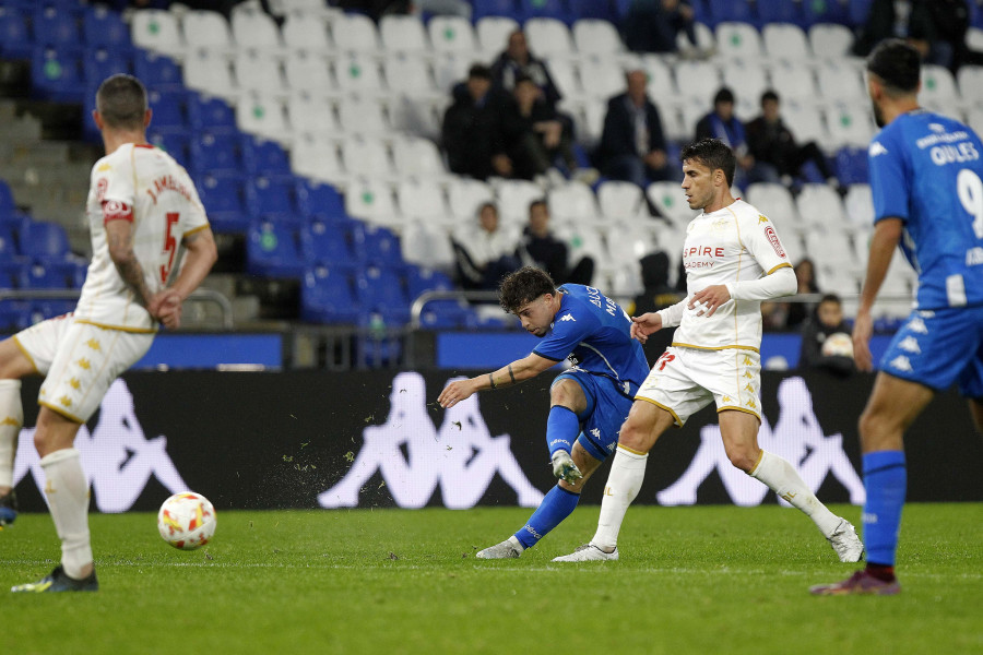 El Depor protagonizó su mayor ofensiva ante la ‘Cultu’, pese a no ganar