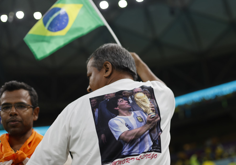 El fútbol honra a Maradona en Doha