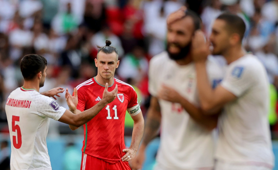 La Irán de Queiroz sorprende a Gales en una prolongación de locura