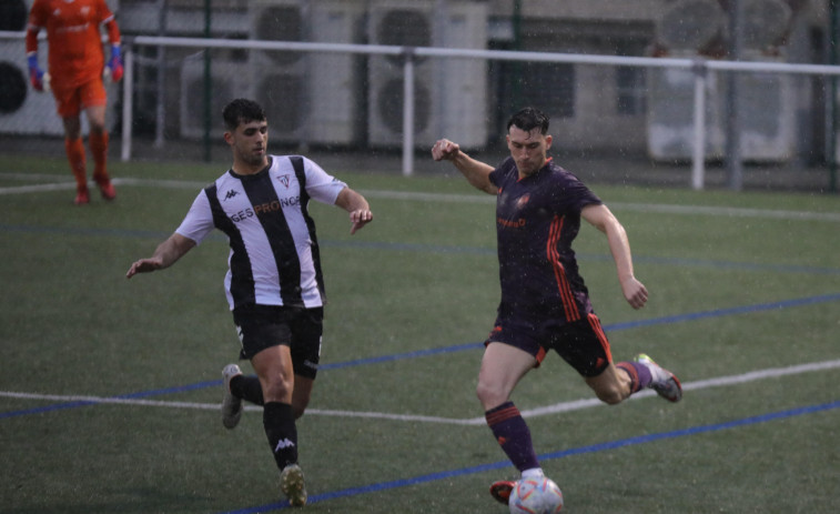 Dos equipos que optan al ascenso, Mugardos y Montañeros, de se dan cita en A Pedreira