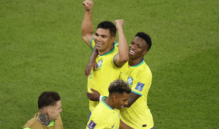 Casemiro manda a Brasil a octavos (1-0)