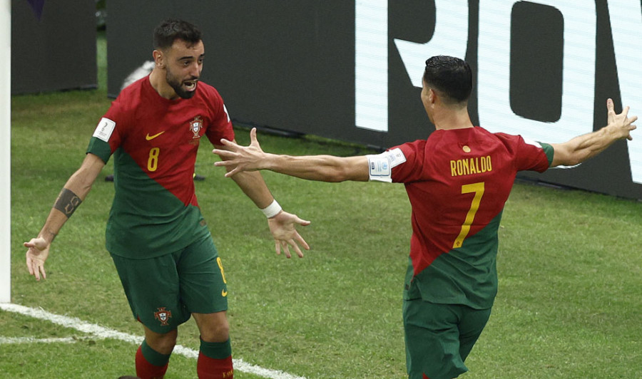 Dos goles de Bruno Fernandes clasifican a Portugal (2-0)