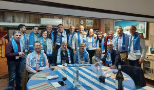 Cena de  la peña  da Torcida de Cabaña