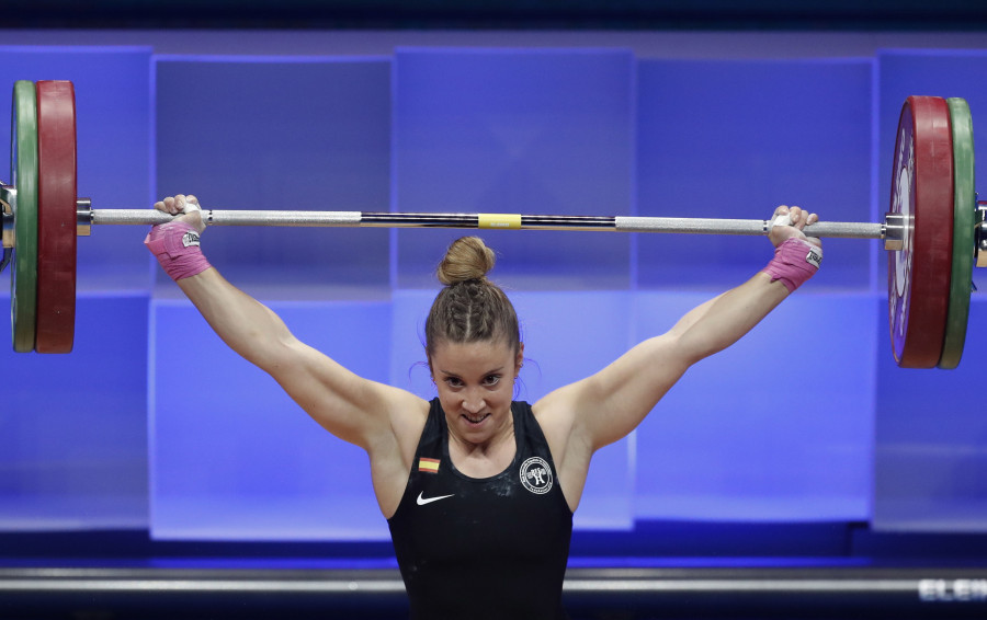 La coruñesa Irene Martínez 'blanquea' en el Mundial de halterofilia