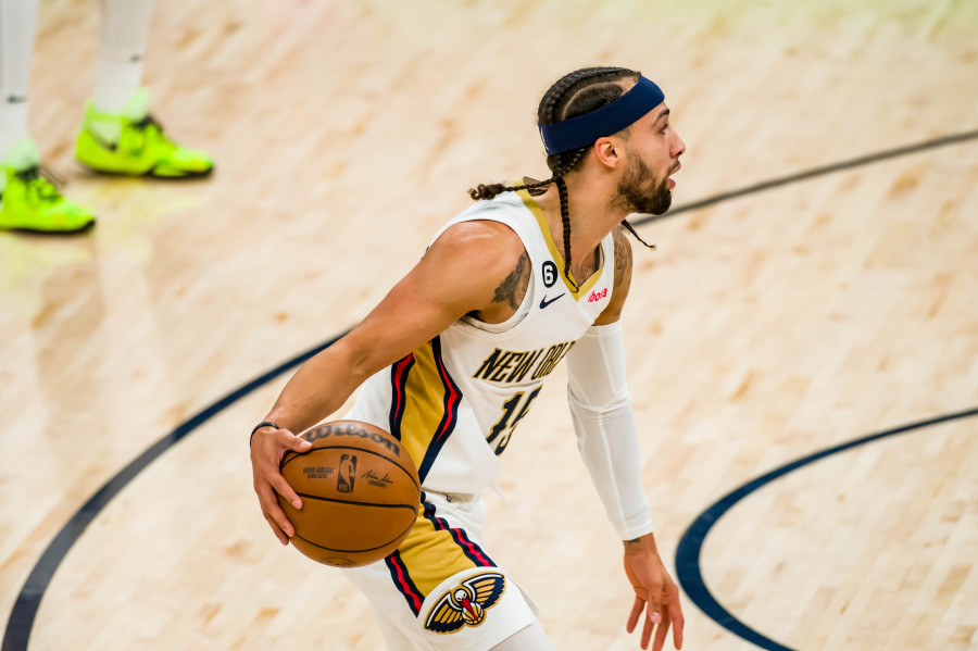 Pelicans reinan en el Oeste, Bucks toman Dallas y Sixers doblegan a Lakers