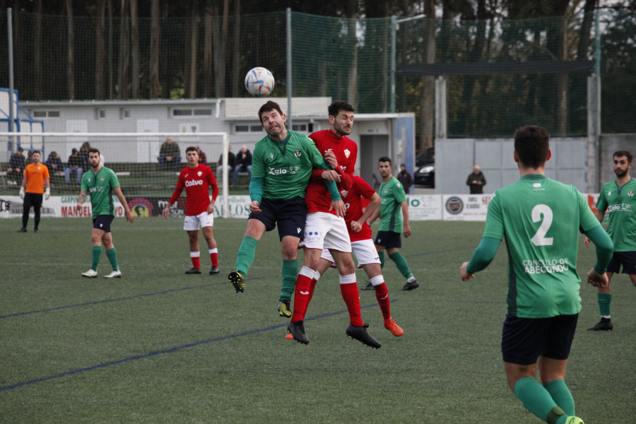 El Sofán, primer visitante en ganar al San Tirso en O Monte esta temporada