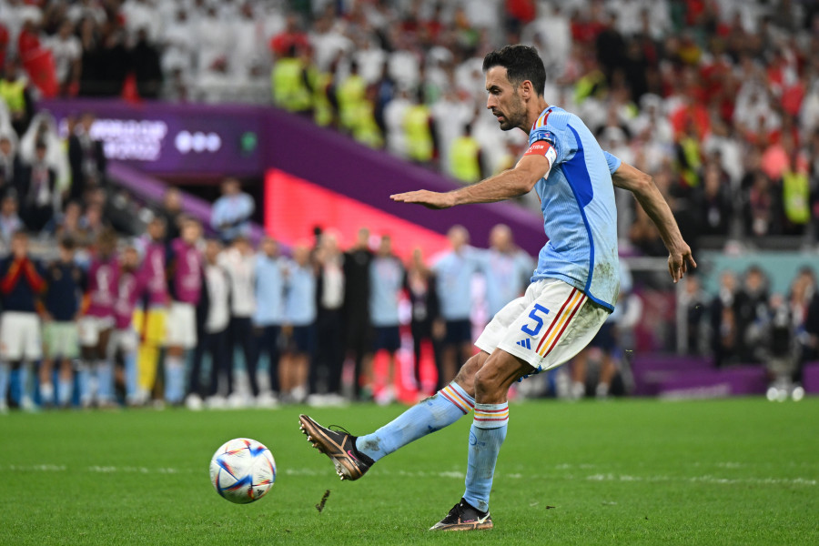 Busquets pone punto y final a su trayectoria con la selección española